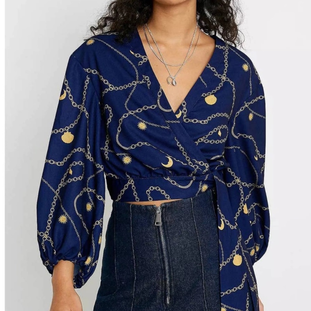 Finders Keepers Long Sleeved Crop Top in XS